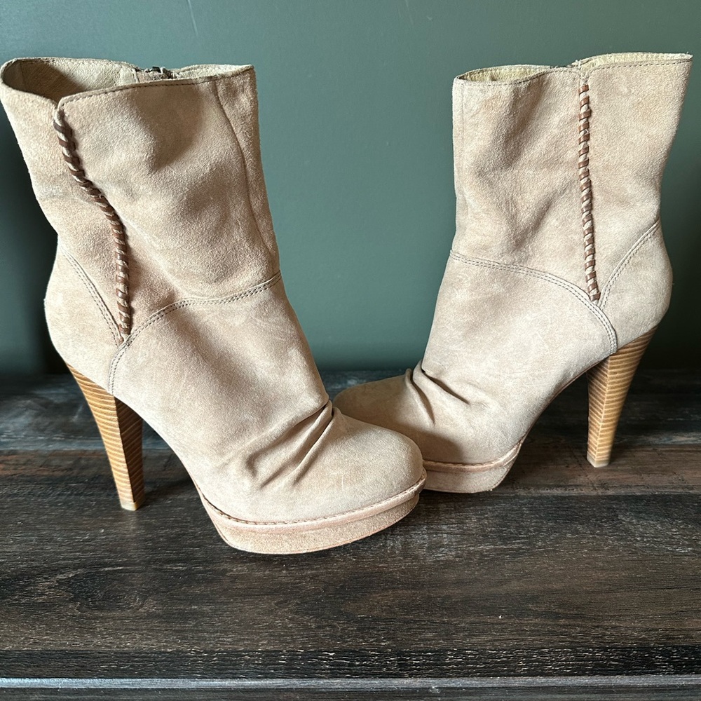 Ugg suede boots